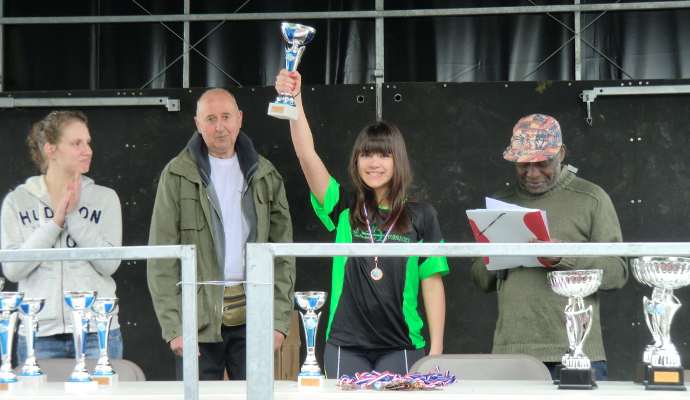Estelle b course dans la cite 2014 690 401